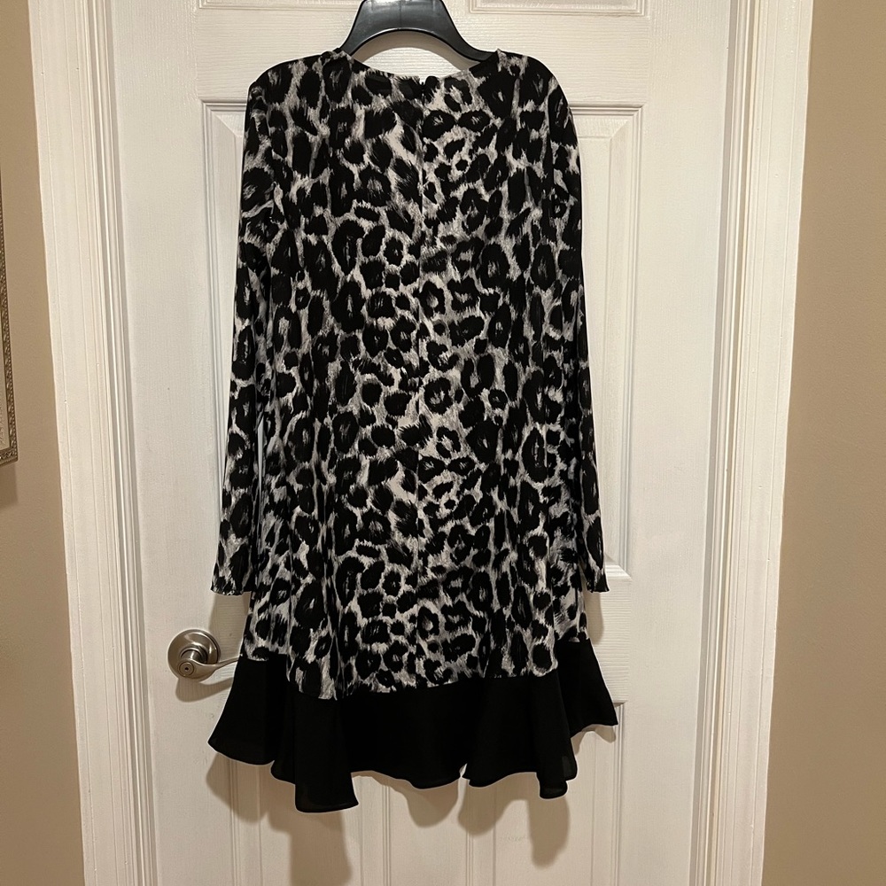 elegant dress or top shirt